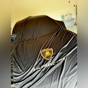 Lamborghini Huracan car cover